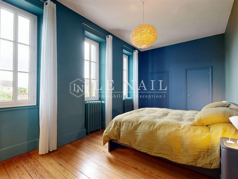 Mansion Le Creusot - 8 bedrooms - 583m²