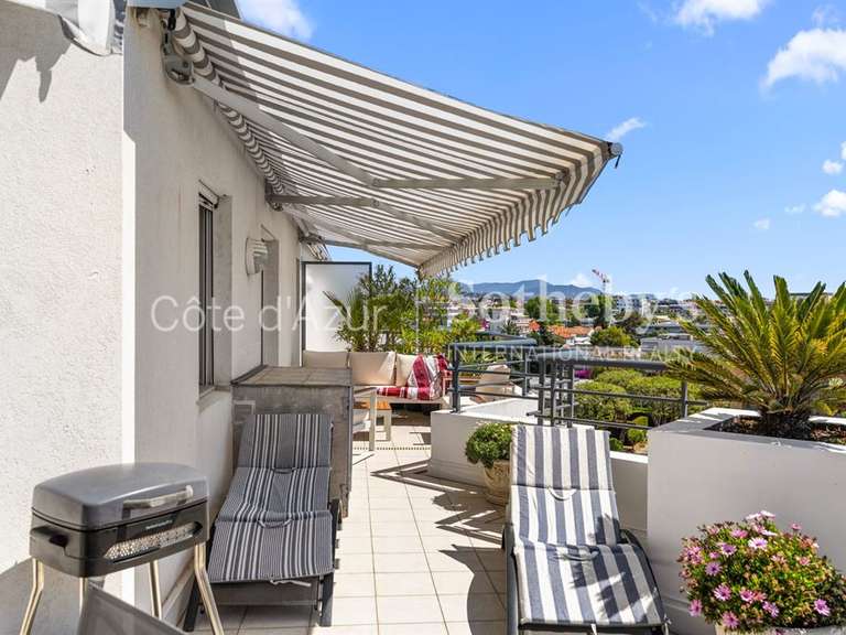 Apartment with Sea view le cros-de-cagnes - 1 bedroom - 48m²