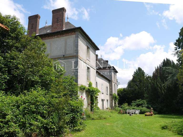 Propriété Le Dorat - 12 chambres - 600m²