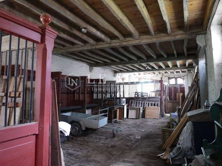 Propriété Le Dorat - 12 chambres - 600m²