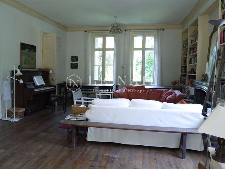 Propriété Le Dorat - 12 chambres - 600m²