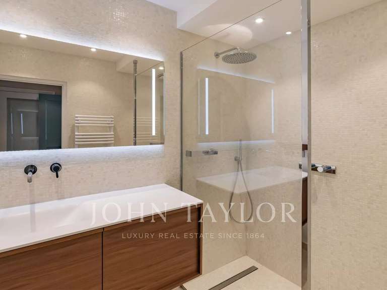 Appartement Le golfe-juan - 3 chambres - 150m²