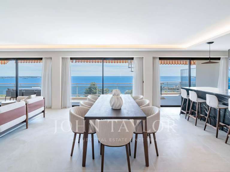 Appartement avec Vue sur mer Le golfe-juan - 4 chambres - 151m²