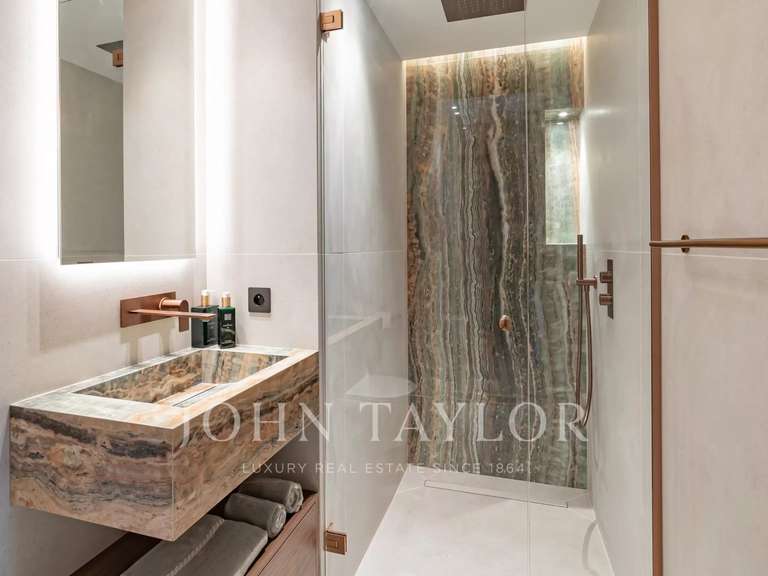Appartement avec Vue sur mer Le golfe-juan - 4 chambres - 151m²