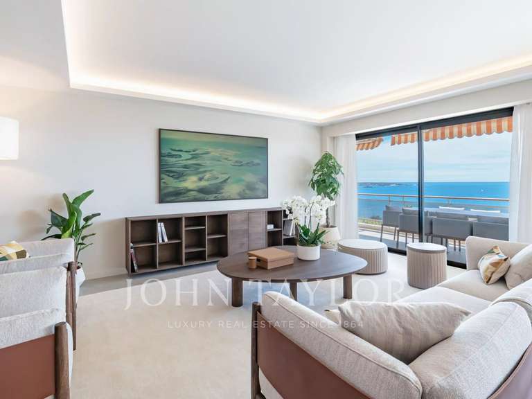 Appartement avec Vue sur mer Le golfe-juan - 4 chambres - 151m²
