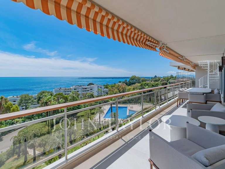 Appartement avec Vue sur mer Le golfe-juan - 4 chambres - 151m²