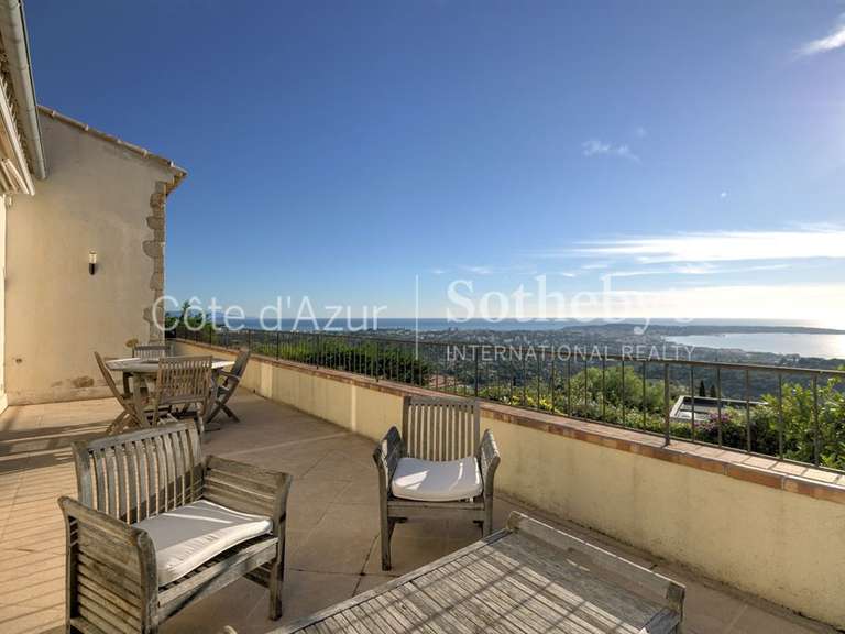 House with Sea view le golfe-juan - 4 bedrooms - 250m²