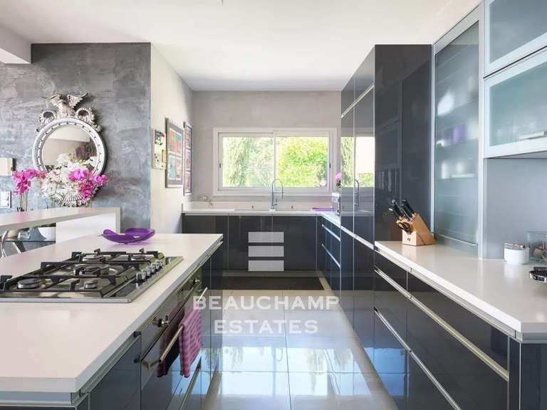 Maison avec Vue sur mer Le golfe-juan - 5 chambres - 202m²