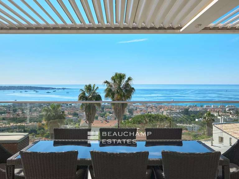 Maison avec Vue sur mer Le golfe-juan - 5 chambres - 202m²