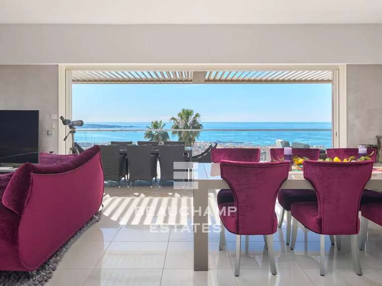 Maison avec Vue sur mer Le golfe-juan - 5 chambres - 202m²