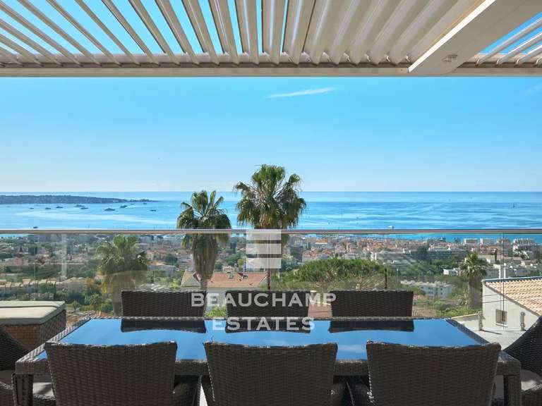Maison avec Vue sur mer Le golfe-juan - 5 chambres - 202m²