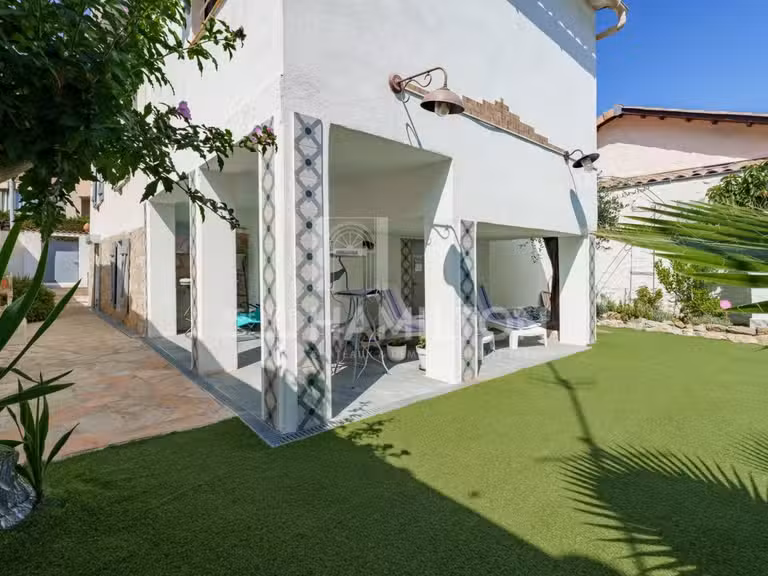 House le golfe-juan - 3 bedrooms - 118m²