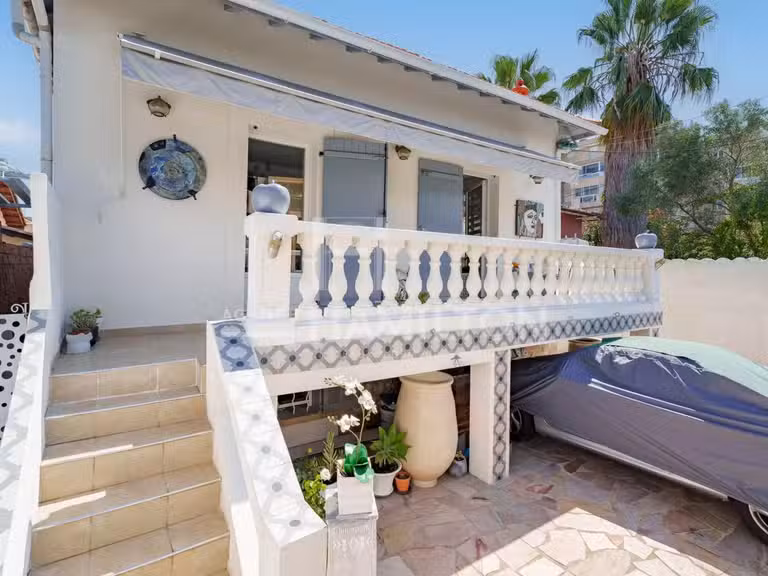 House le golfe-juan - 3 bedrooms - 118m²
