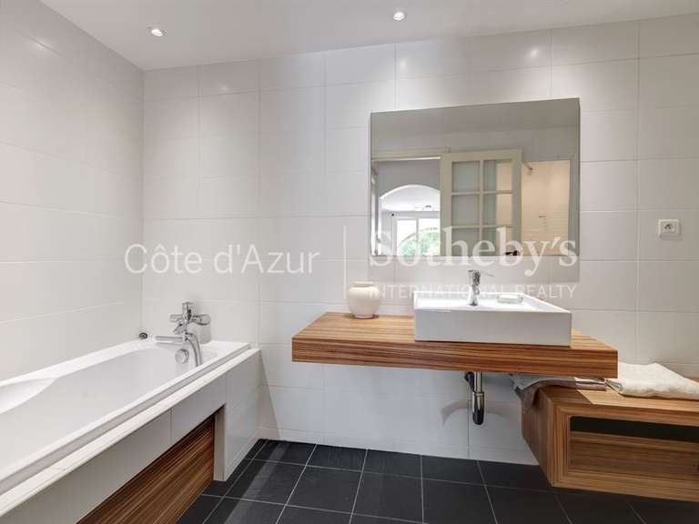 Maison avec Vue sur mer Le golfe-juan - 6 chambres - 268m²