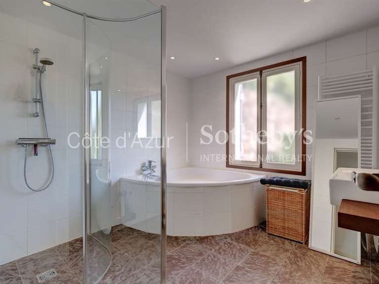 Maison avec Vue sur mer Le golfe-juan - 6 chambres - 268m²