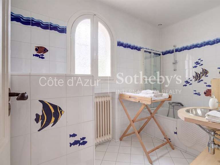 Maison avec Vue sur mer Le golfe-juan - 6 chambres - 268m²