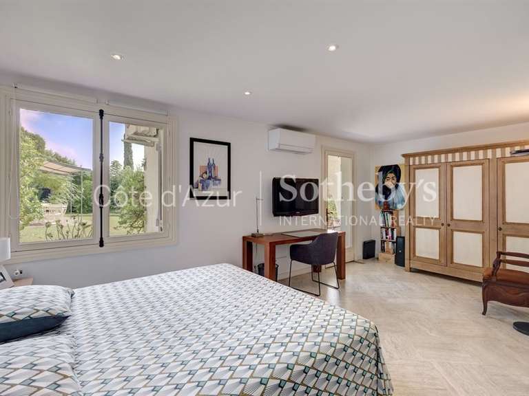 Maison avec Vue sur mer Le golfe-juan - 6 chambres - 268m²