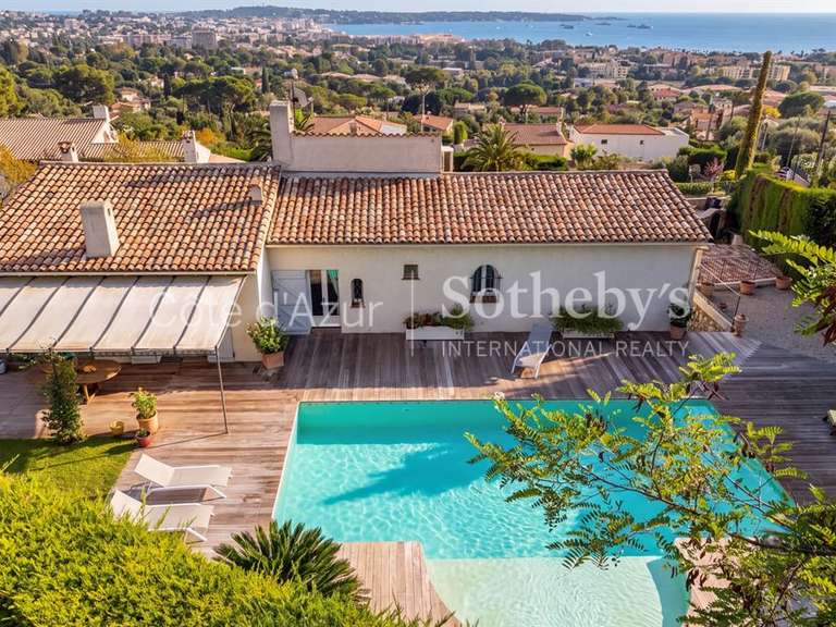 Maison avec Vue sur mer Le golfe-juan - 6 chambres - 268m²