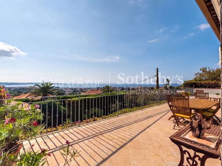 Maison avec Vue sur mer Le golfe-juan - 6 chambres - 268m²