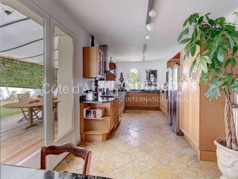 Maison avec Vue sur mer Le golfe-juan - 6 chambres - 268m²