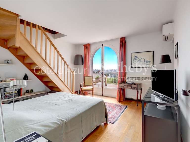 Maison avec Vue sur mer Le golfe-juan - 6 chambres - 268m²