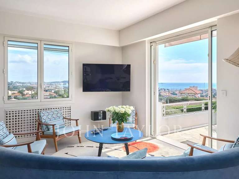 Propriété avec Vue sur mer Le golfe-juan - 4 chambres - 180m²
