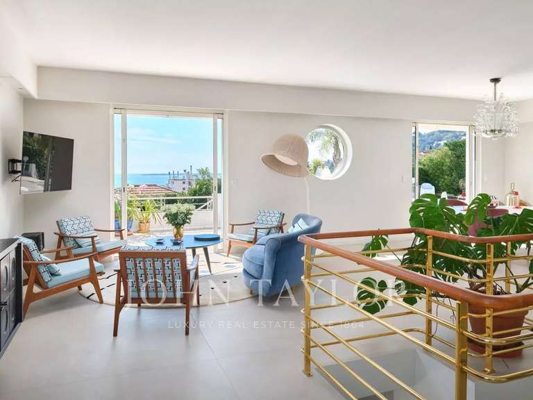 Propriété avec Vue sur mer Le golfe-juan - 4 chambres - 180m²