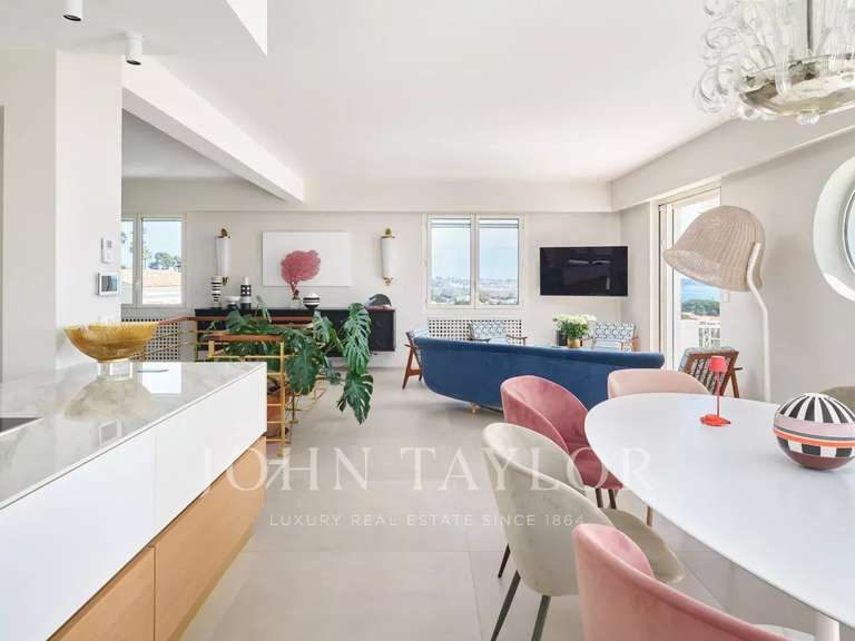 Propriété avec Vue sur mer Le golfe-juan - 4 chambres - 180m²