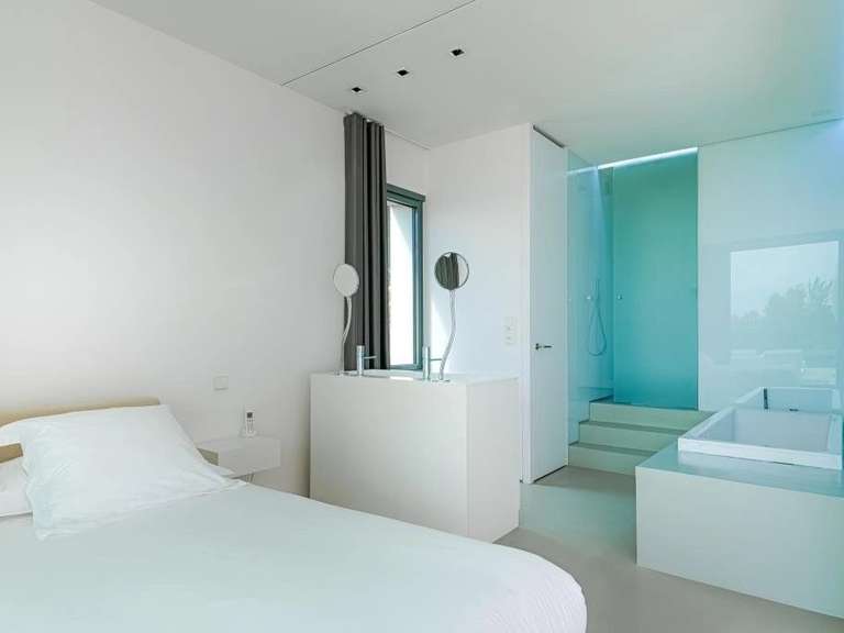 Villa le golfe-juan - 4 bedrooms - 220m²