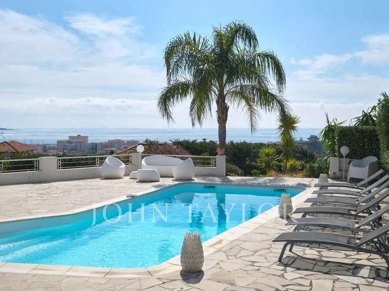 Villa avec Vue sur mer Le golfe-juan - 4 chambres - 174m²