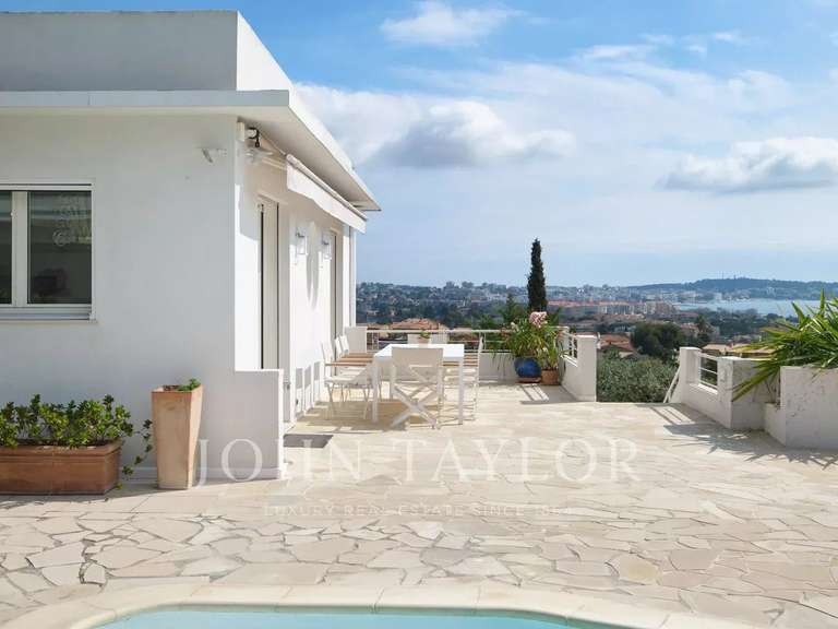 Villa avec Vue sur mer Le golfe-juan - 4 chambres - 174m²