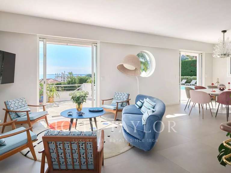 Villa avec Vue sur mer Le golfe-juan - 4 chambres - 174m²