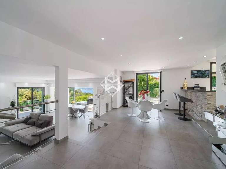 Villa Le golfe-juan - 4 chambres - 200m²