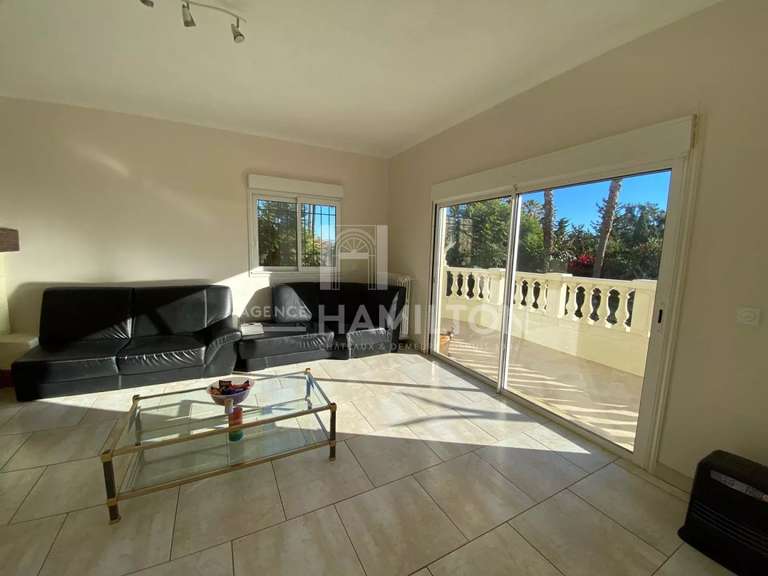 Villa avec Vue sur mer Le golfe-juan - 5 chambres - 140m²
