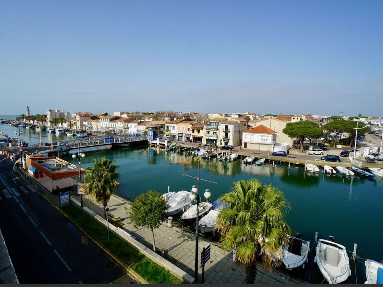 Apartment Le Grau-du-Roi - 137m²