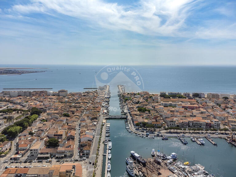 Apartment Le Grau-du-Roi - 137m²