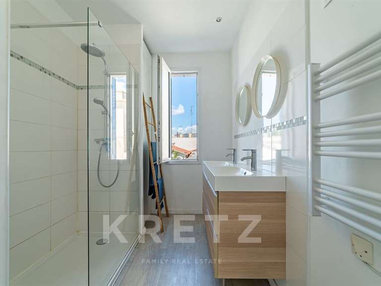 Maison Le Grau-du-Roi - 5 chambres - 190m²