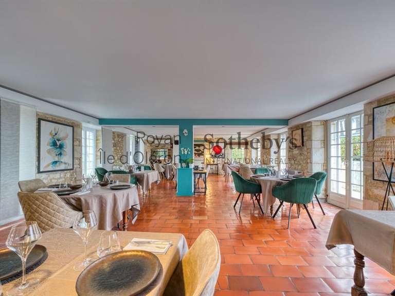 Maison Le Gua - 10 chambres - 693m²