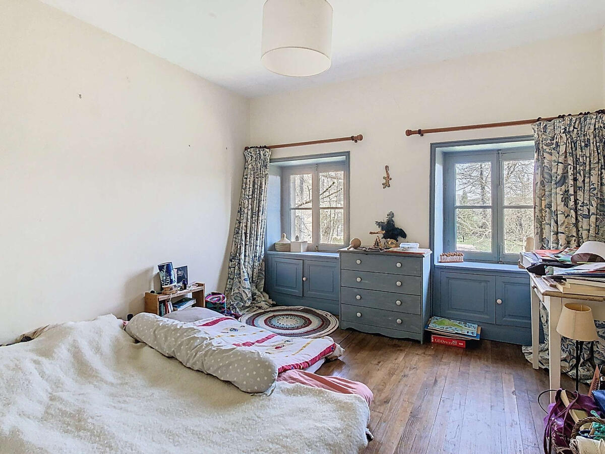 Property Le Hom