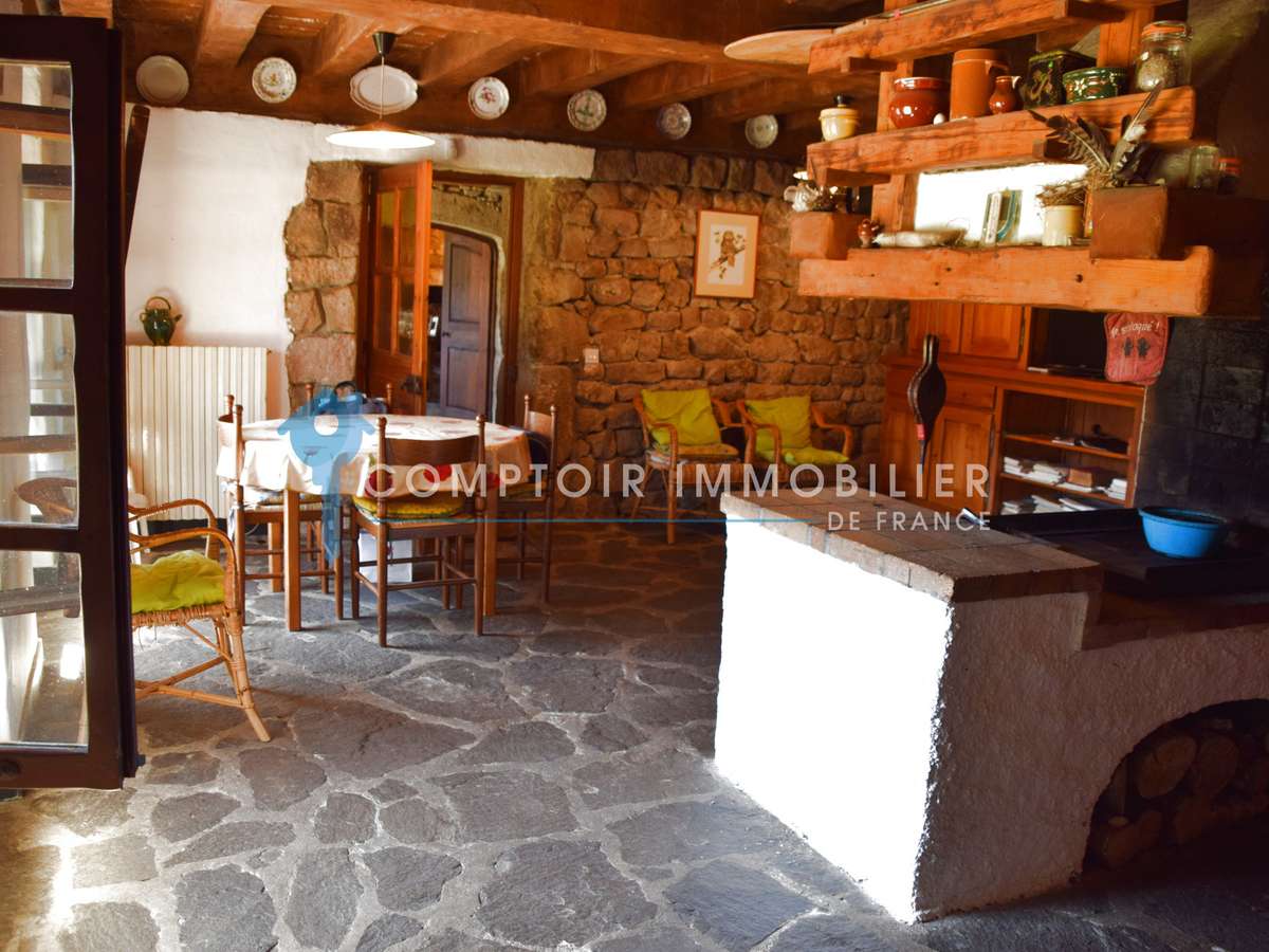 Maison Le Lac-d'Issarlès