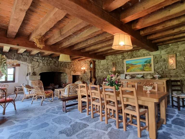 Propriété Le Lac-d'Issarlès - 6 chambres - 600m²