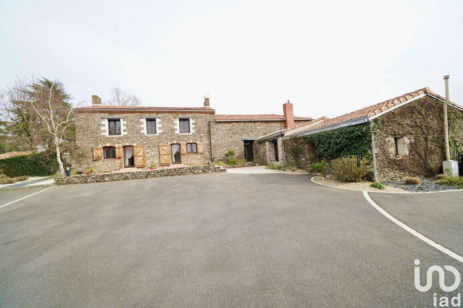 Vente Villa Le Landreau 829 000€