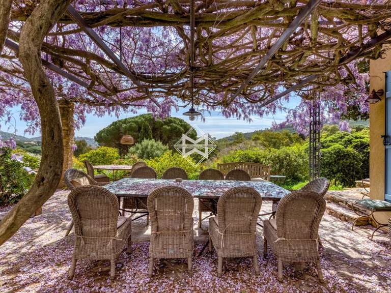 Propriété Le Lavandou - 9 chambres - 395m²