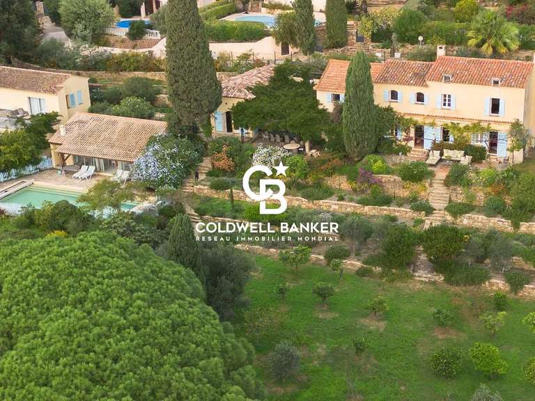 Property Le Lavandou - 7 bedrooms - 391m²