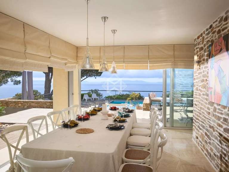 Villa with Sea view Le Lavandou - 6 bedrooms - 340m²