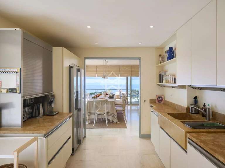 Villa with Sea view Le Lavandou - 6 bedrooms - 340m²