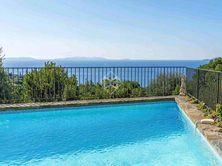 Villa with Sea view Le Lavandou - 4 bedrooms - 188m²