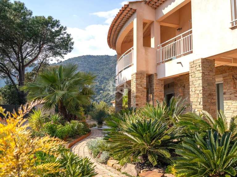 Villa avec Vue sur mer Le Lavandou - 3 chambres - 241m²
