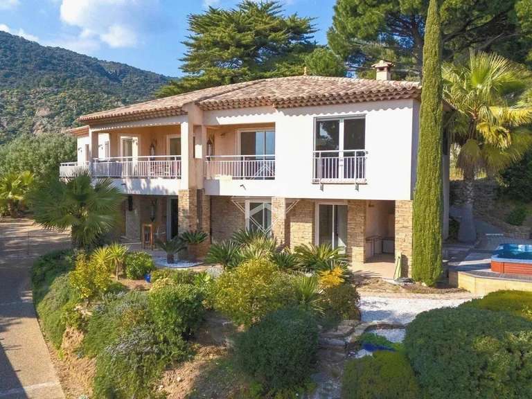 Villa avec Vue sur mer Le Lavandou - 3 chambres - 241m²