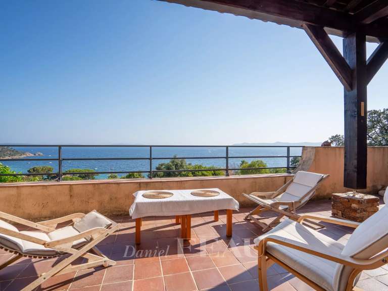 Villa avec Vue sur mer Le Lavandou - 6 chambres - 222m²